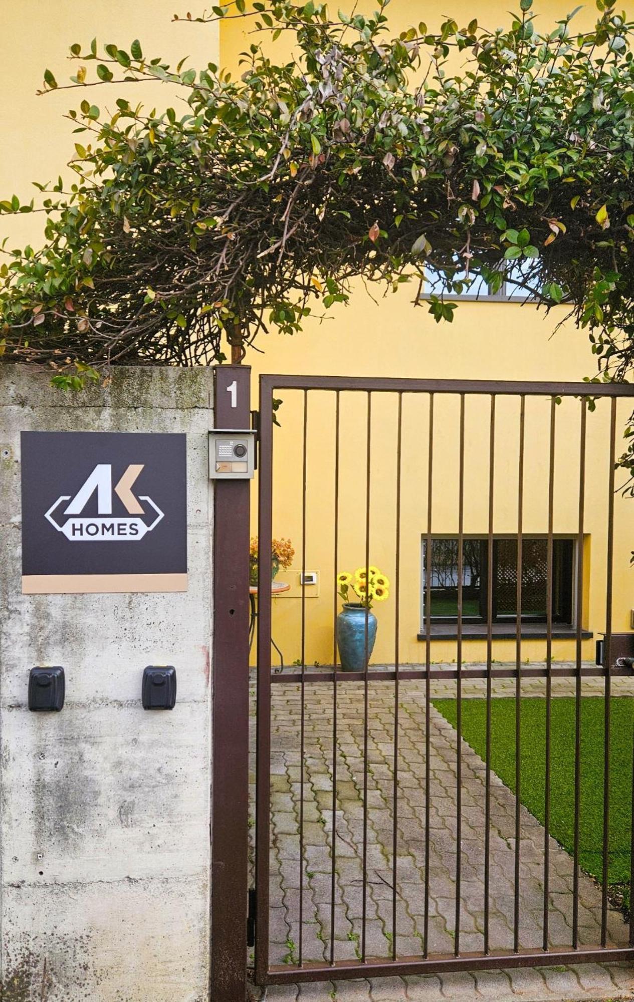 Ak Homes, A Due Passi Da Orio Azzano San Paolo Eksteriør bilde